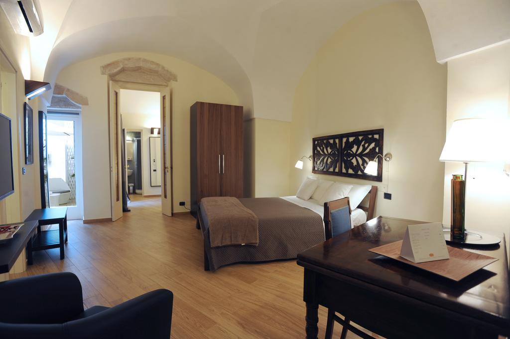 Negramaro Suite B&B Lecce Szoba fotó