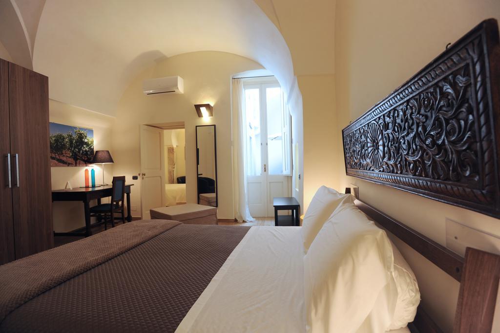 Negramaro Suite B&B Lecce Szoba fotó
